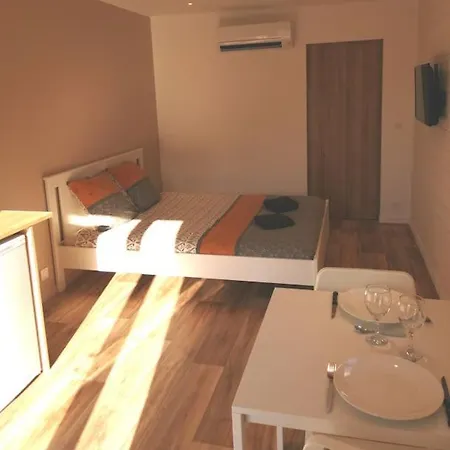 펜션 La Cle Des Vignes